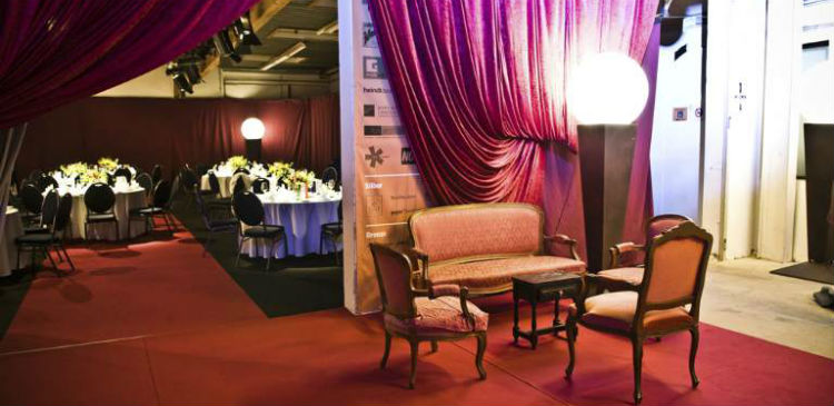 © Daniela Matejschek